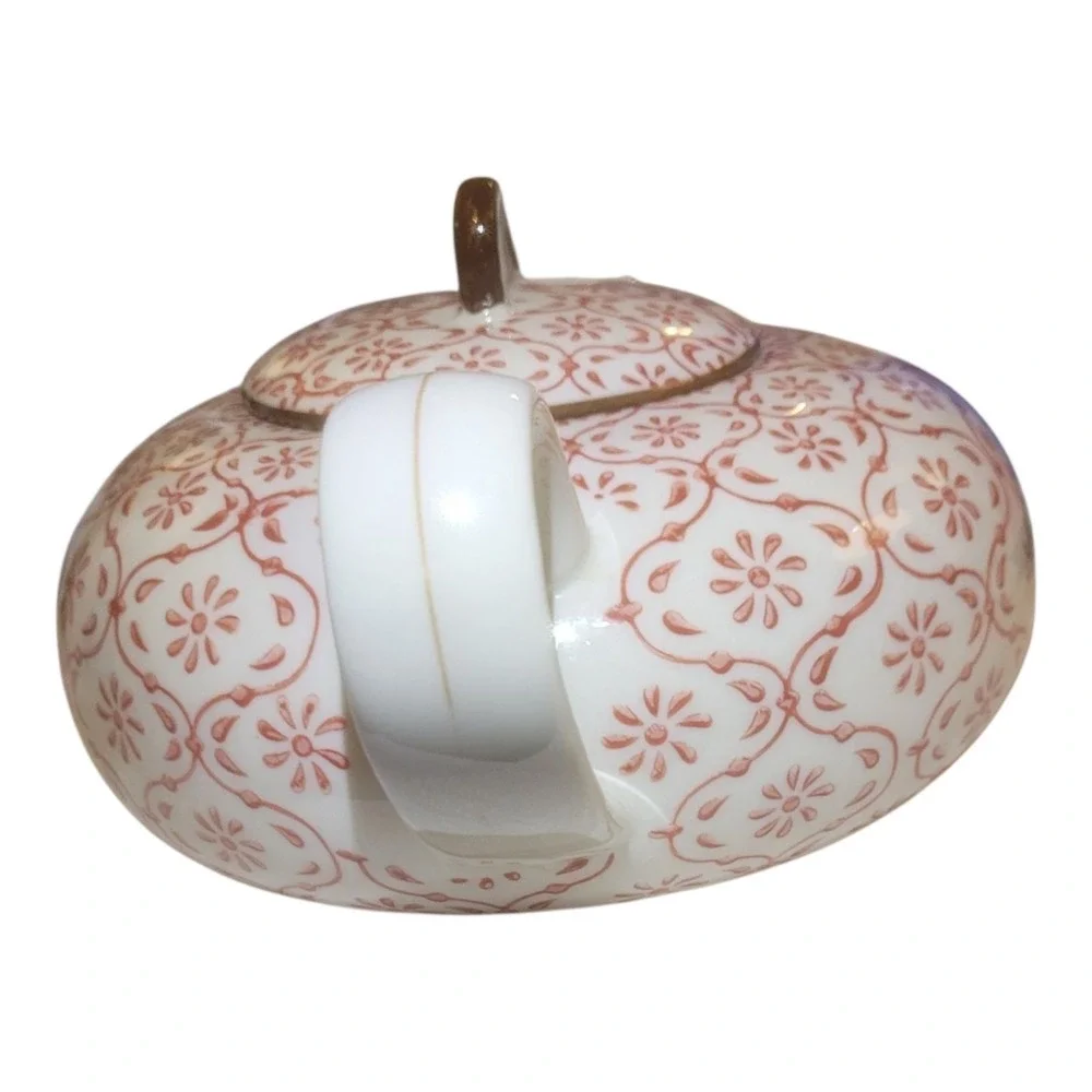 Italian Tea Pot‎ White With Red Floral Pattern